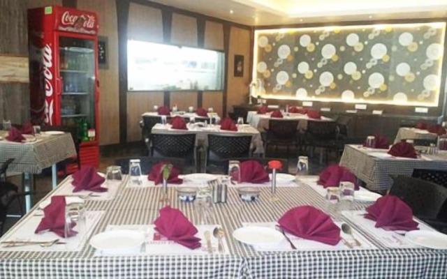 Hotel Tamizh Park
