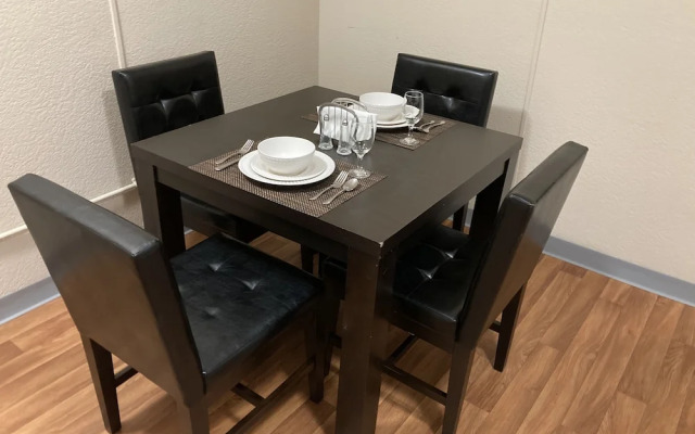 Cozy Bayview Corporate