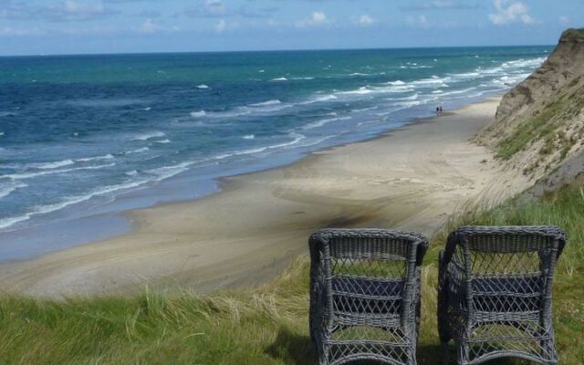 "Arngard" - 15m from the sea in NW Jutland