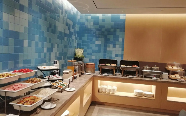 Home Inn (Xinxiang Pingyuan Road)