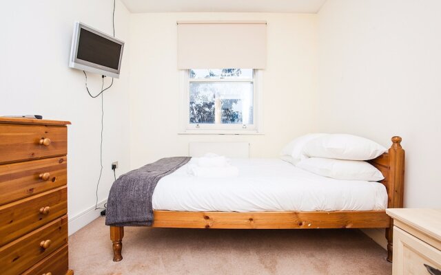 Modern & Spacious Home on Old Kent Road