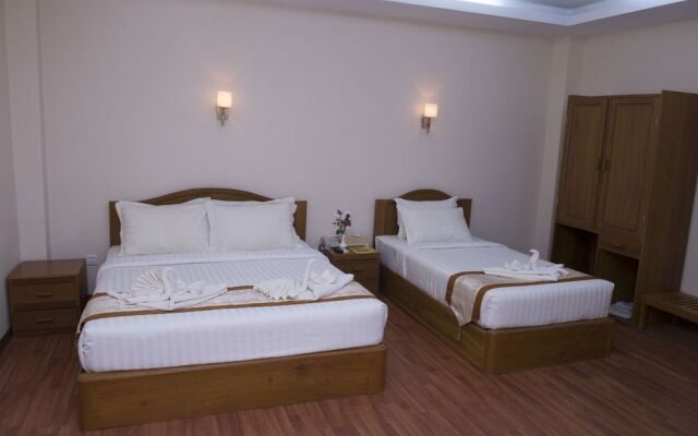 Shwe Poe Eain Hotel 1