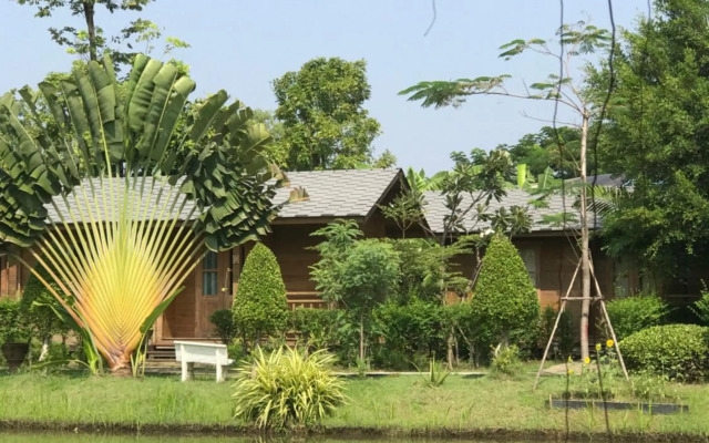 RedDoorz Sripiamsuk Resort Bangkok