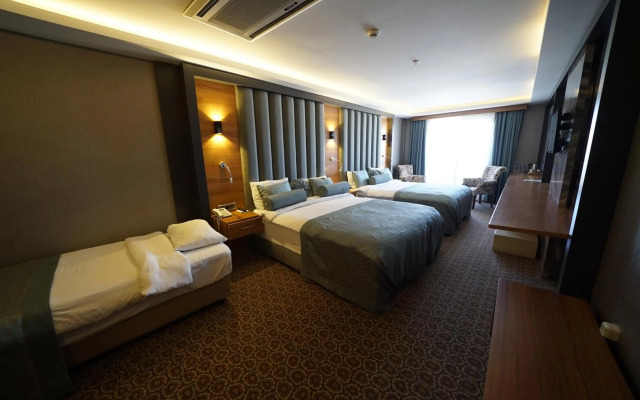 Green Prusa Hotel