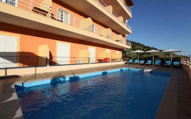 Karos Hotel Llaman