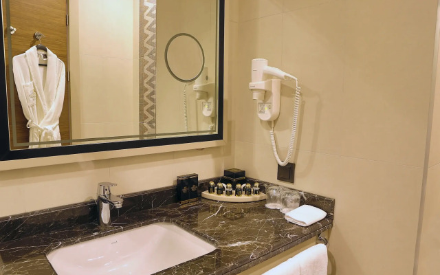 Hm Commerce Hotel