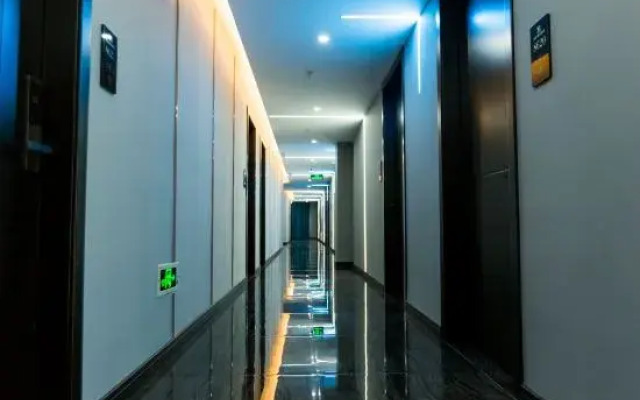 Constellation E-sports Hotel
