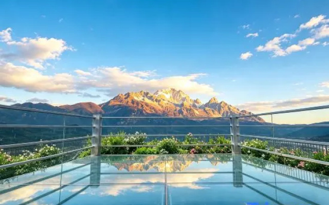 Yixi Story · Golden Snow Panorama | YL Sunrise Snow Mountain Resort – Outside – Lijiang