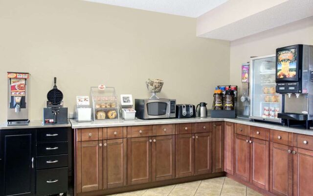 Super 8 Clemmons Winston-Salem Area
