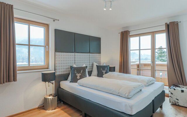 Luxury Villa in Ellmau with Hot Tub