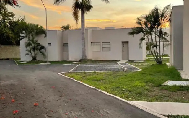 Hotel las Olas Yumbo