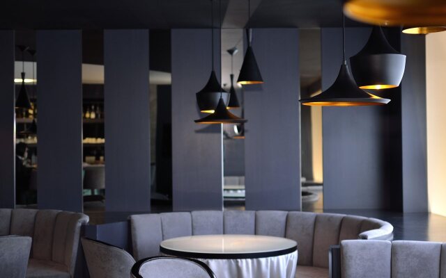 Lees Hotel
