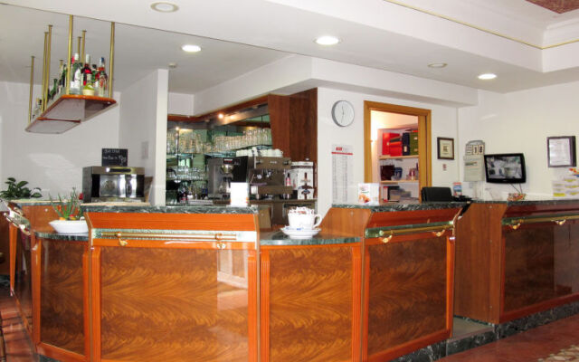 Aparthotel Englovacanze