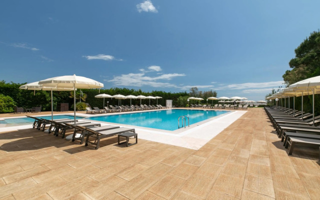 Hotel & Resort Gallia