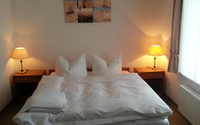 Pension "Zur Inselbrücke"