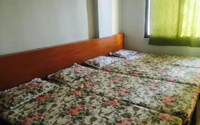 Sairatna Hotel