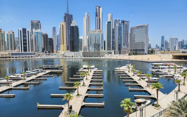 Stylish 1br - Extra Bed With Burj Khalifa View