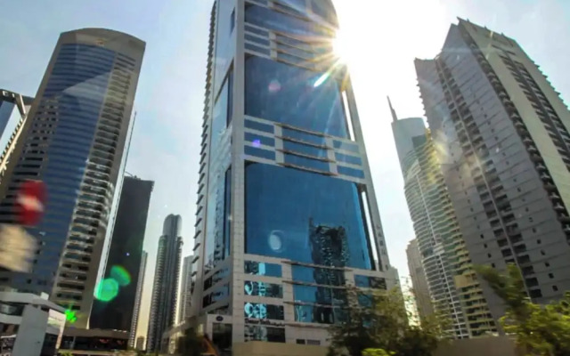 Spacious 1BR with Balcony in JLT