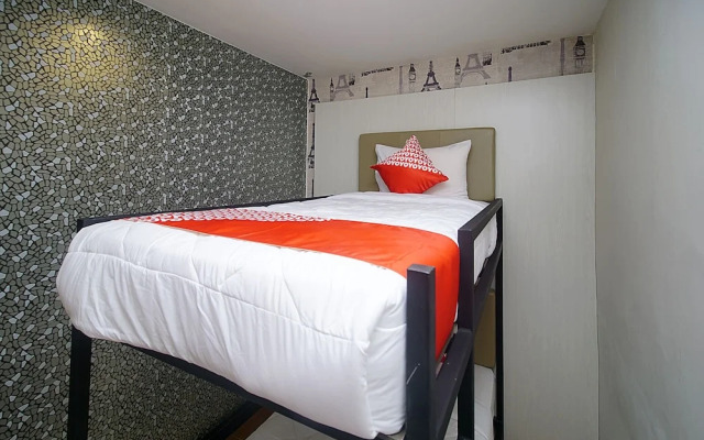 OYO 1726 Bed & Breakfast Inn