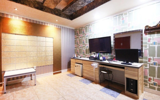 Western Wonpyeongdong Lancelot