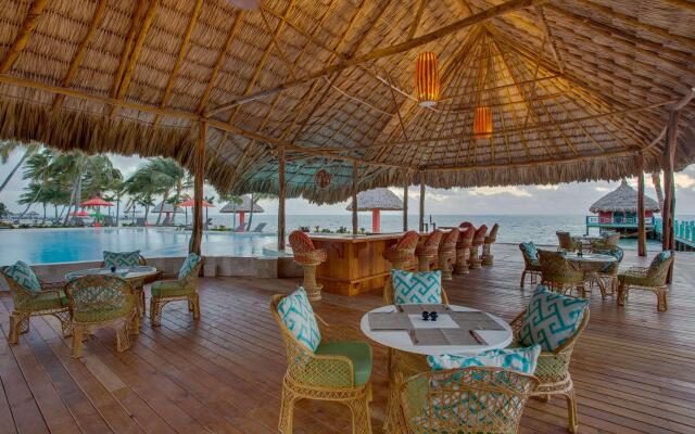 Costa Blu Beach Resort Trademark Collection