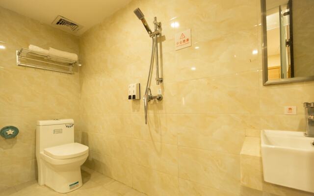 OYO 8011 Hotel