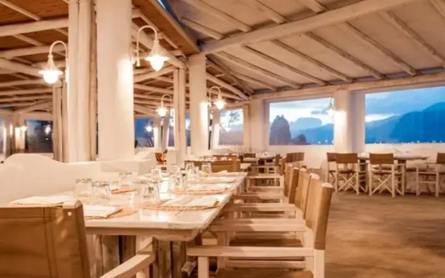 Mari del Sud Resort