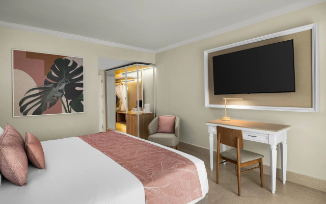 Wyndham Alltra Punta Cana All-Inclusive Resort - Image 3
