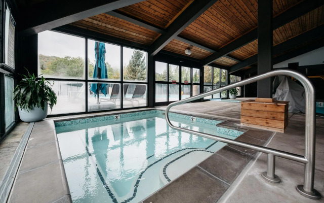 Park City Peaks Hotel