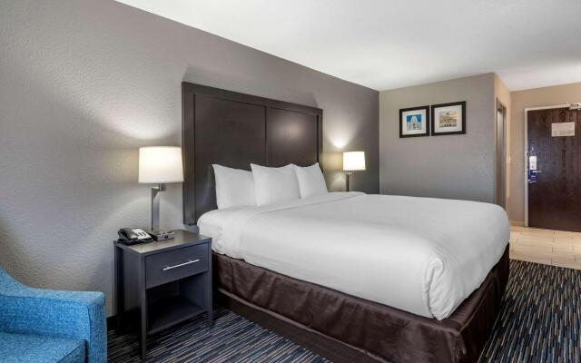 Comfort Inn & Suites