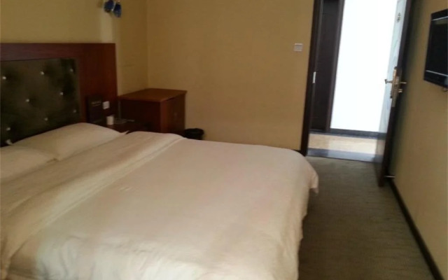 Tiny Jiangnan Hotel