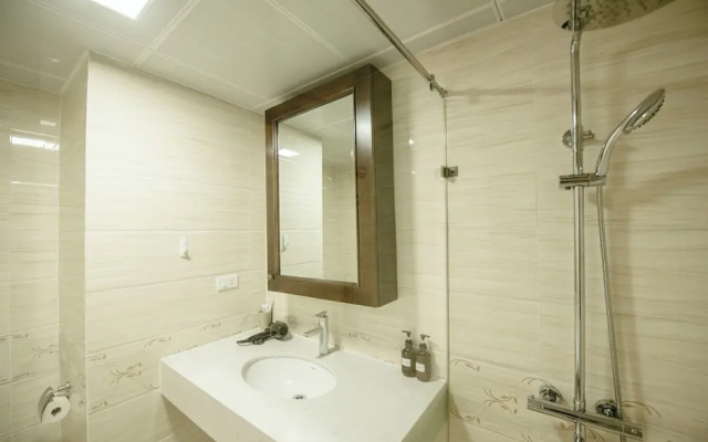 Lunaria Two Bedroom Apartment