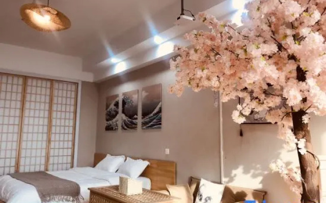 Quzhu City Homestay (Shiyan Wanda Plaza Branch)