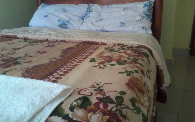 Georgies Harvest Motel