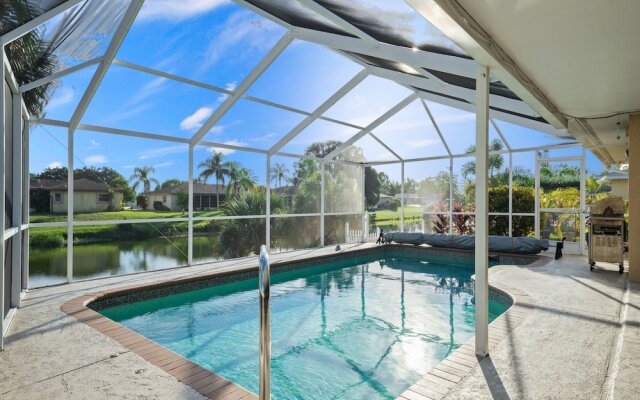 Lakeside House by Vacation Rental Pros