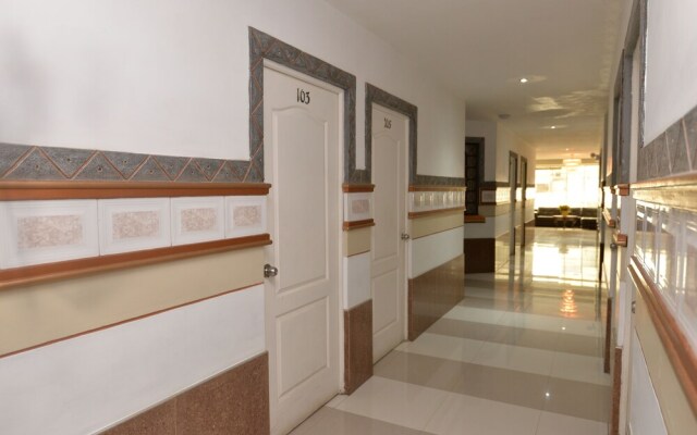 Rizzo Plaza Hotel