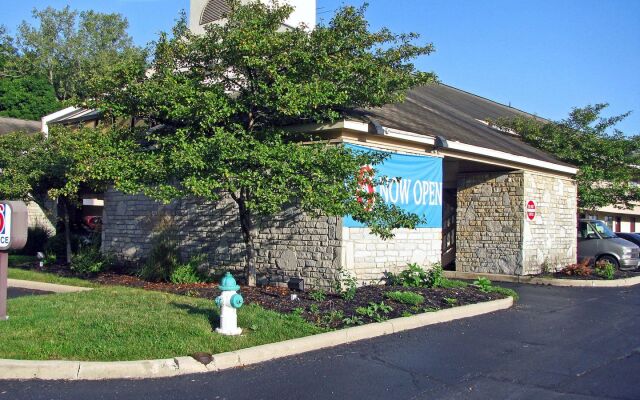 Motel 6 Dayton, OH - Englewood