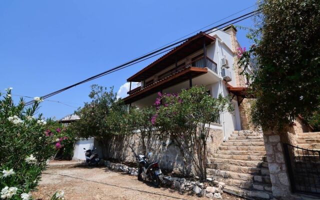 Villa Peak
