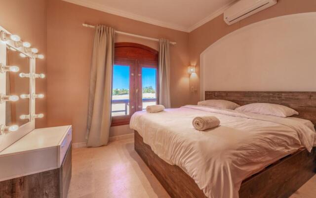 Sabina Classy 1 BR Apartment Lagoon view & Pool El Gouna
