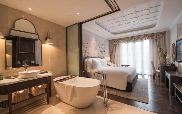 Golden Sun Hotel - Dalat