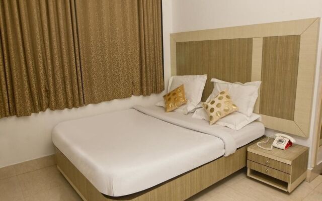 Hotel White House