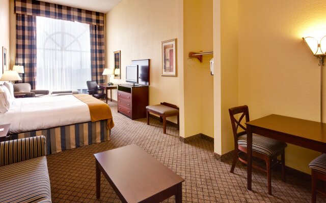 Holiday Inn Express & Suites Millington by IHG