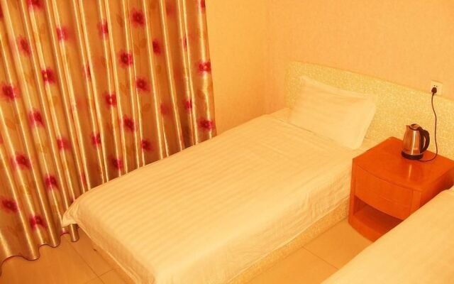 Jinan Lotus Pond Side Hotel