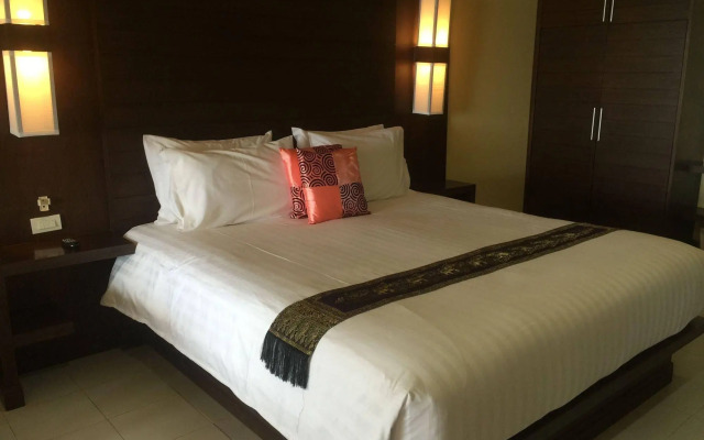 Baan Rim Lay