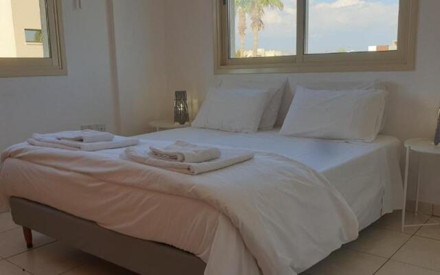 Ella Luxury Apartment - (Breakbooking Cy)