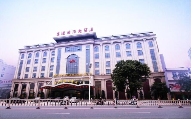 Yulin Wanyuan International Hotel