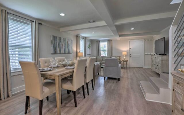 Walk to Beach: Home in Galveston!