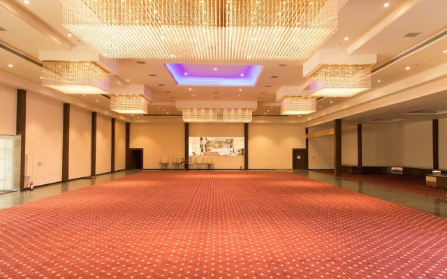 Hotel Solitaire by OYO Rooms