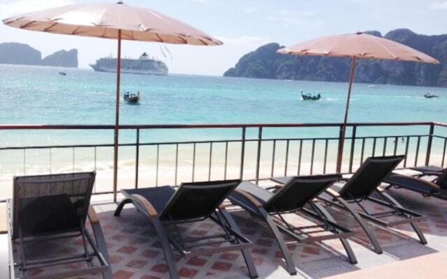 Phi Phi Long Beach Resort & Villa