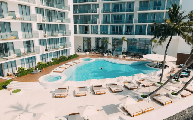 Radisson Collection Resort